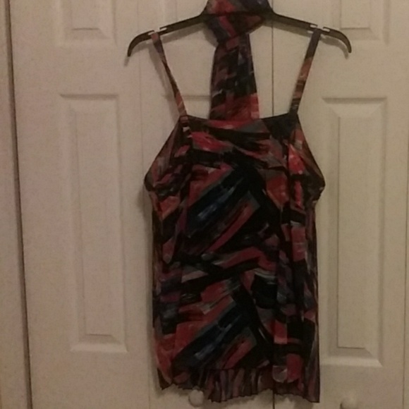 Top - Picture 3 of 4